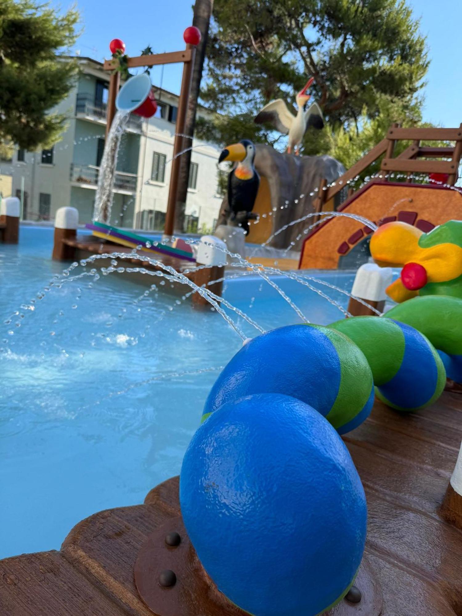 Hotel Relax Family & Spa San Benedetto del Tronto Dış mekan fotoğraf